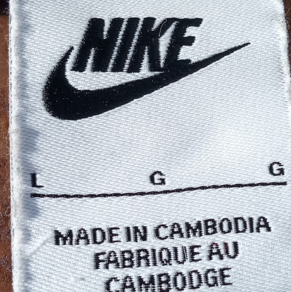 Nike Cropped White Sweat Shirt Large - Picture 3 of 3